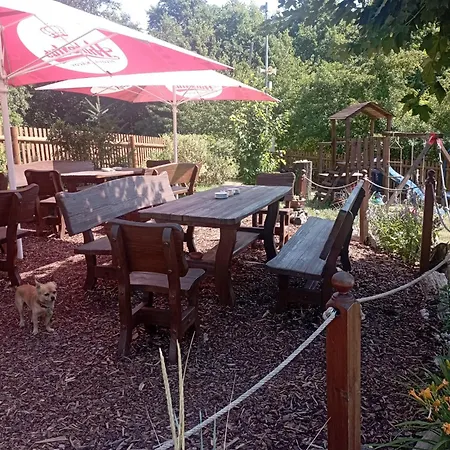 Hospudka Na Trucovne * Sázava