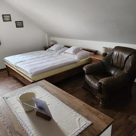 Hospudka Na Trucovne Sázava