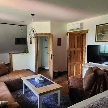 Hospudka Na Trucovne Habitación en casa particular